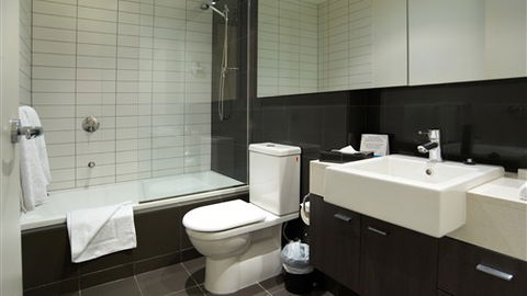 Amity Apartment Hotels - South Australia Travel 5