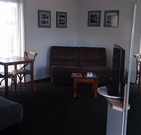 Budget On The Lake - South Australia Travel