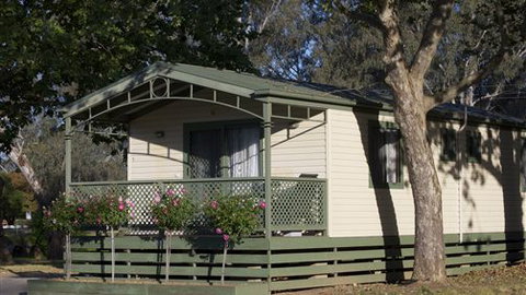 Painters Island Caravan Park - South Australia Travel 0