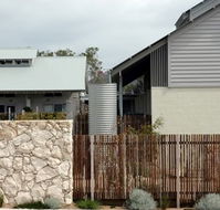 Oceanic Sorrento - Motel Apartments - South Australia Travel