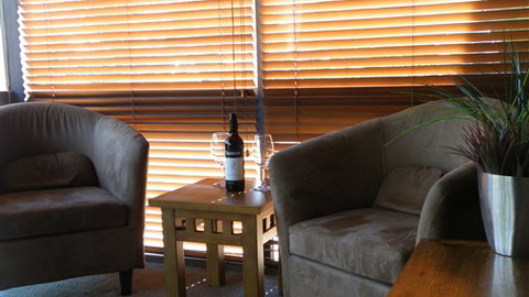 Hamilton Lonsdale Motel - South Australia Travel 3