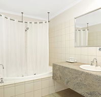 Quality Inn  Suites The Menzies - South Australia Travel