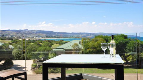 Apollo Bay Cottages - South Australia Travel 3