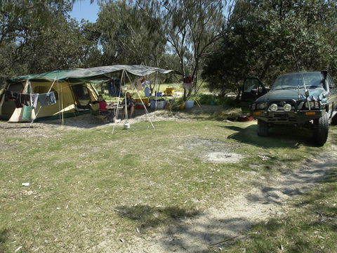 Flinders Beach Foreshore Camping Grounds - South Australia Travel 1
