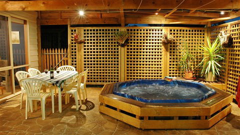 Woodland By The Bay - South Australia Travel 7