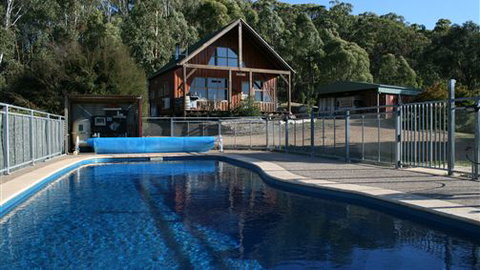 Karoonda Olive Grove Retreat At Mt Buffalo Olives - South Australia Travel 0