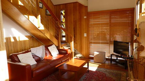 Karoonda Olive Grove Retreat At Mt Buffalo Olives - South Australia Travel 1