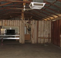 TreeTops Log Cabin - South Australia Travel