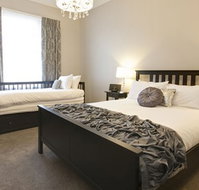 Executive Townhouse on MacArthur - South Australia Travel