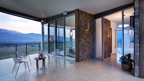 Feathertop Chateau - South Australia Travel 4