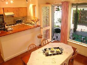 Adelaide Serviced Apartments - William Townhouse - South Australia Travel 2