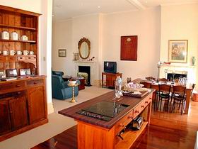 The Fire Station Inn - Residency Plus - South Australia Travel 0