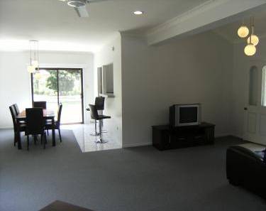 A Beach 'N Reef Motel - South Australia Travel 0