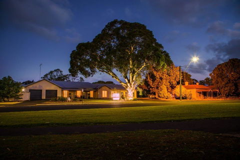 Alexander Cameron Suites - South Australia Travel 0