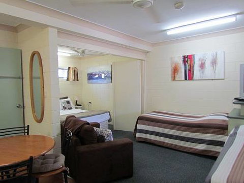 Ayr Max Motel - South Australia Travel 1
