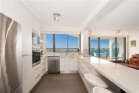 Beaconlea Tower Apartments - South Australia Travel 0