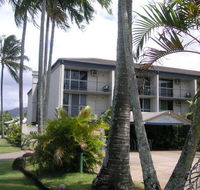 Cairns Holiday Lodge - South Australia Travel