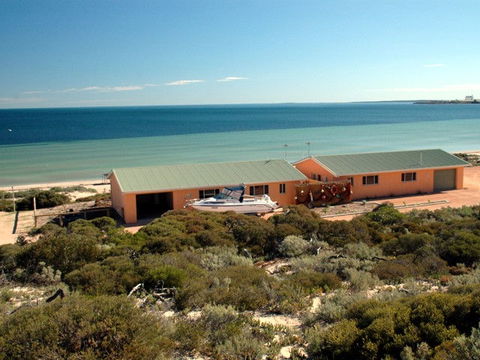 Ceduna Shelly Beach Caravan Park - South Australia Travel 0