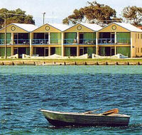 Cetacea Luxury Apartments - South Australia Travel