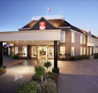 Canterbury International Hotel - South Australia Travel
