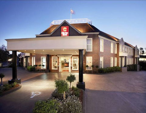 Canterbury International Hotel - South Australia Travel 0