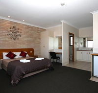 Clifford Gardens Motor Inn - South Australia Travel