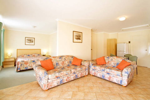 Comfort Inn & Suites King Avenue - South Australia Travel 2