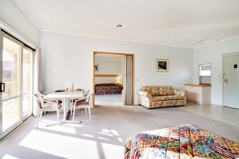 Comfort Inn & Suites King Avenue - South Australia Travel 4