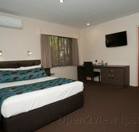 Comfort Inn  Suites Robertson Gardens - South Australia Travel