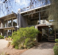 Apollo Bay Eco YHA - South Australia Travel
