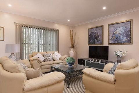 Jacaranda Cottages - South Australia Travel 9