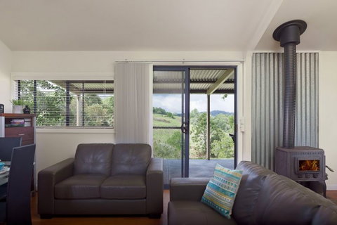 Jacaranda Cottages - South Australia Travel 3