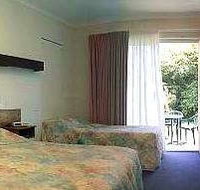 Corlette Palms Motor Inn - South Australia Travel