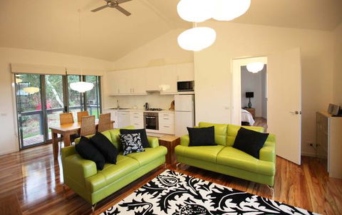 Dalrymples Guest Cottages - South Australia Travel 2