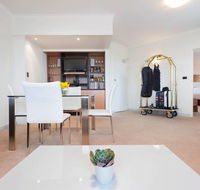 Diplomat Hotel - South Australia Travel