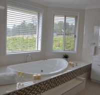 Ghost Riders Vineyard Lodge - South Australia Travel