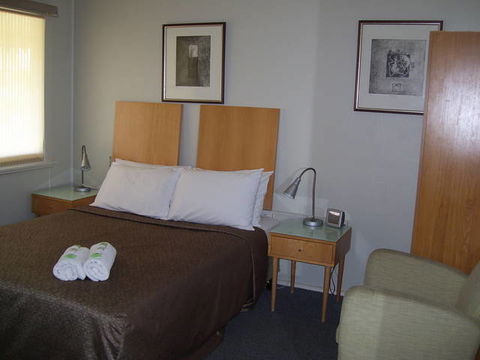 Glenwood Tourist Park And Motel - South Australia Travel 0