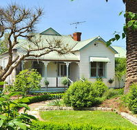 Healesville Garden Homestead - South Australia Travel