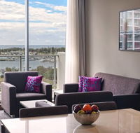 Meriton Serviced Apartments - Southport - South Australia Travel