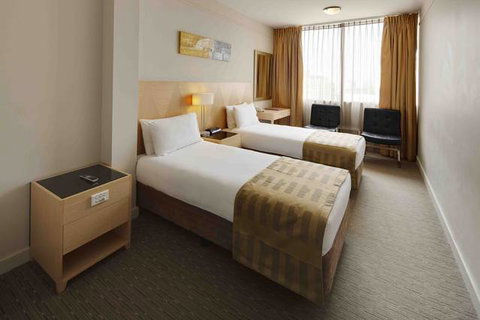 Quality Hotel Ambassador Perth - South Australia Travel 9