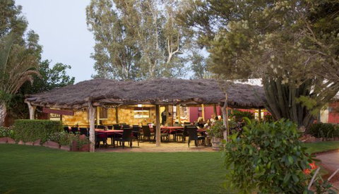 Curtin Springs Wayside Inn - South Australia Travel 9