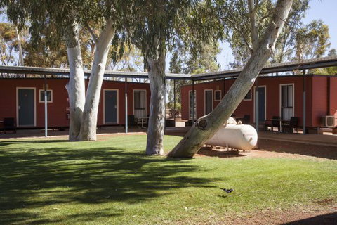 Curtin Springs Wayside Inn - South Australia Travel 14