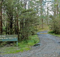 Devils Hole campground and picnic area - South Australia Travel