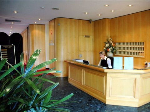 Sandown Regency & Serviced Apartments - South Australia Travel 1