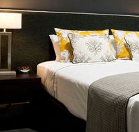 Springfield Lakes Hotel - South Australia Travel