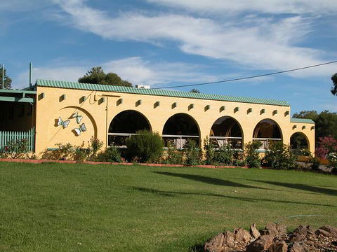 Tarcutta Halfway Motor Inn/Horse Hotel - South Australia Travel 0