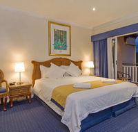 Tinaroo Lake Resort - Holiday Apartments - South Australia Travel
