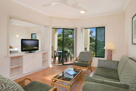 Tropic Towers Apartments - South Australia Travel 0