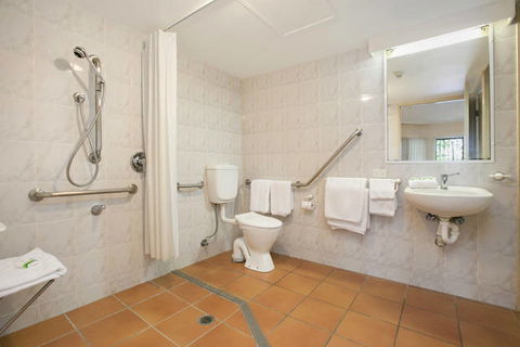 Tropic Towers Apartments - South Australia Travel 4