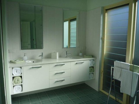 Wallabi Point Bed And Breakfast - South Australia Travel 3